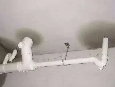 百色市卫生间测漏水的几种情景